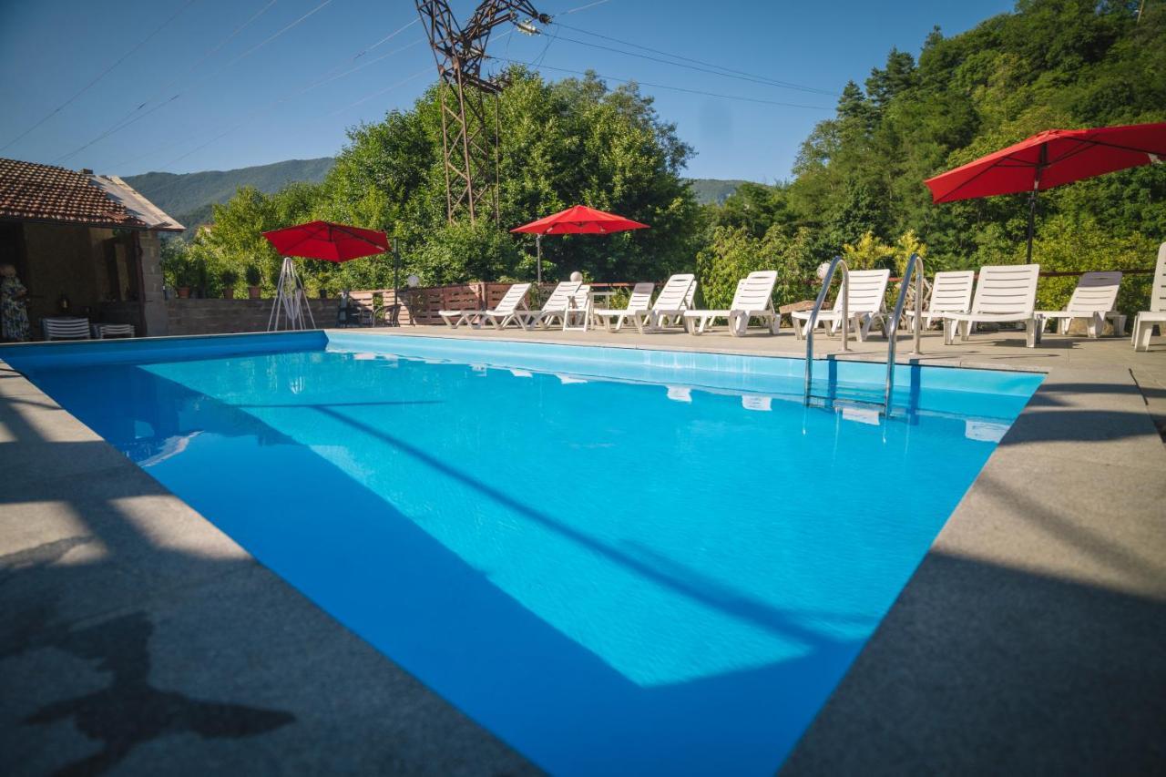 אמברולאורי Hotel Metekhara מראה חיצוני תמונה