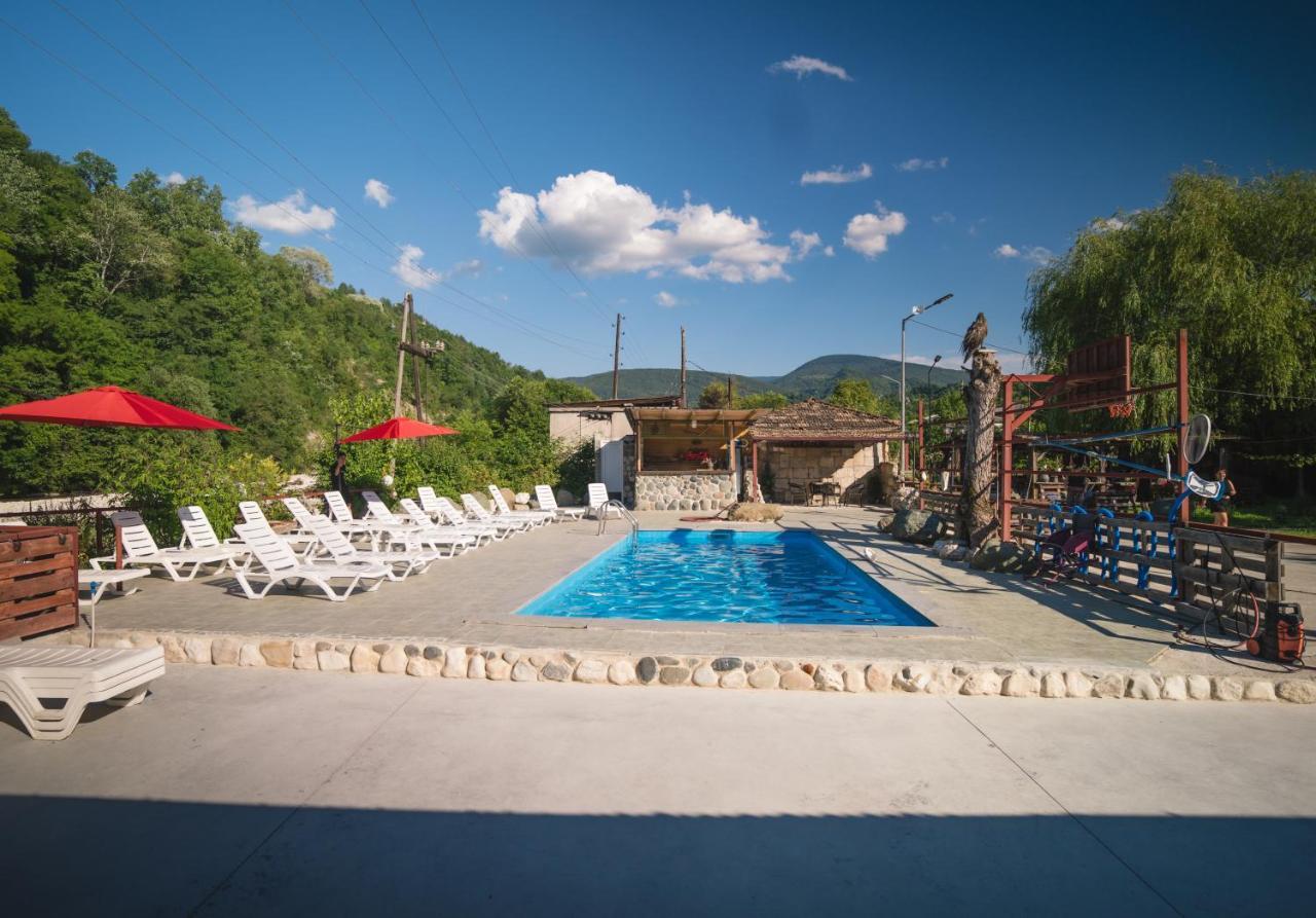 אמברולאורי Hotel Metekhara מראה חיצוני תמונה
