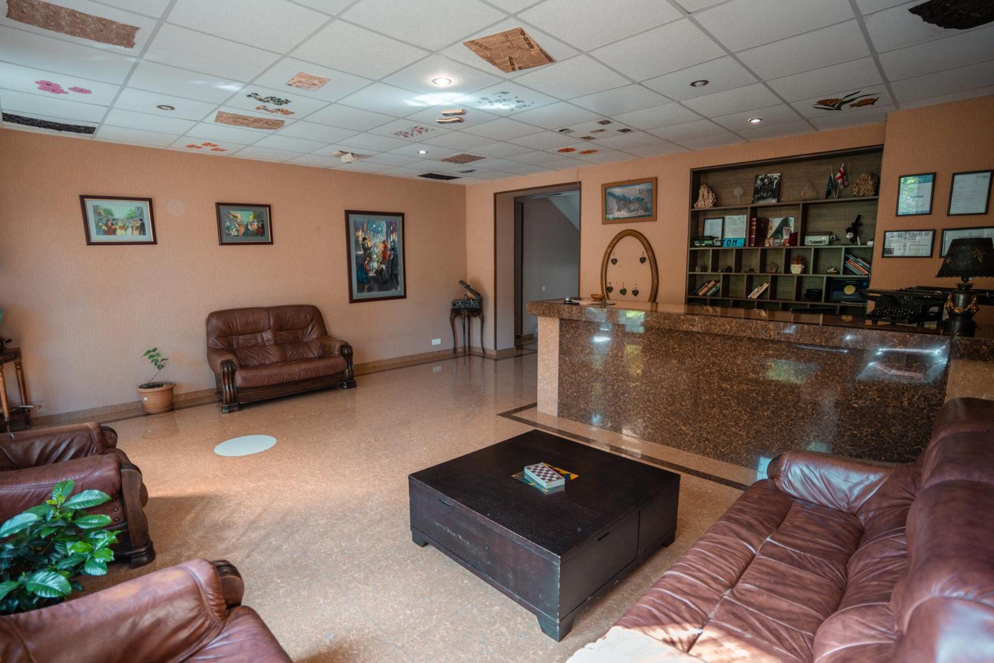 אמברולאורי Hotel Metekhara מראה חיצוני תמונה
