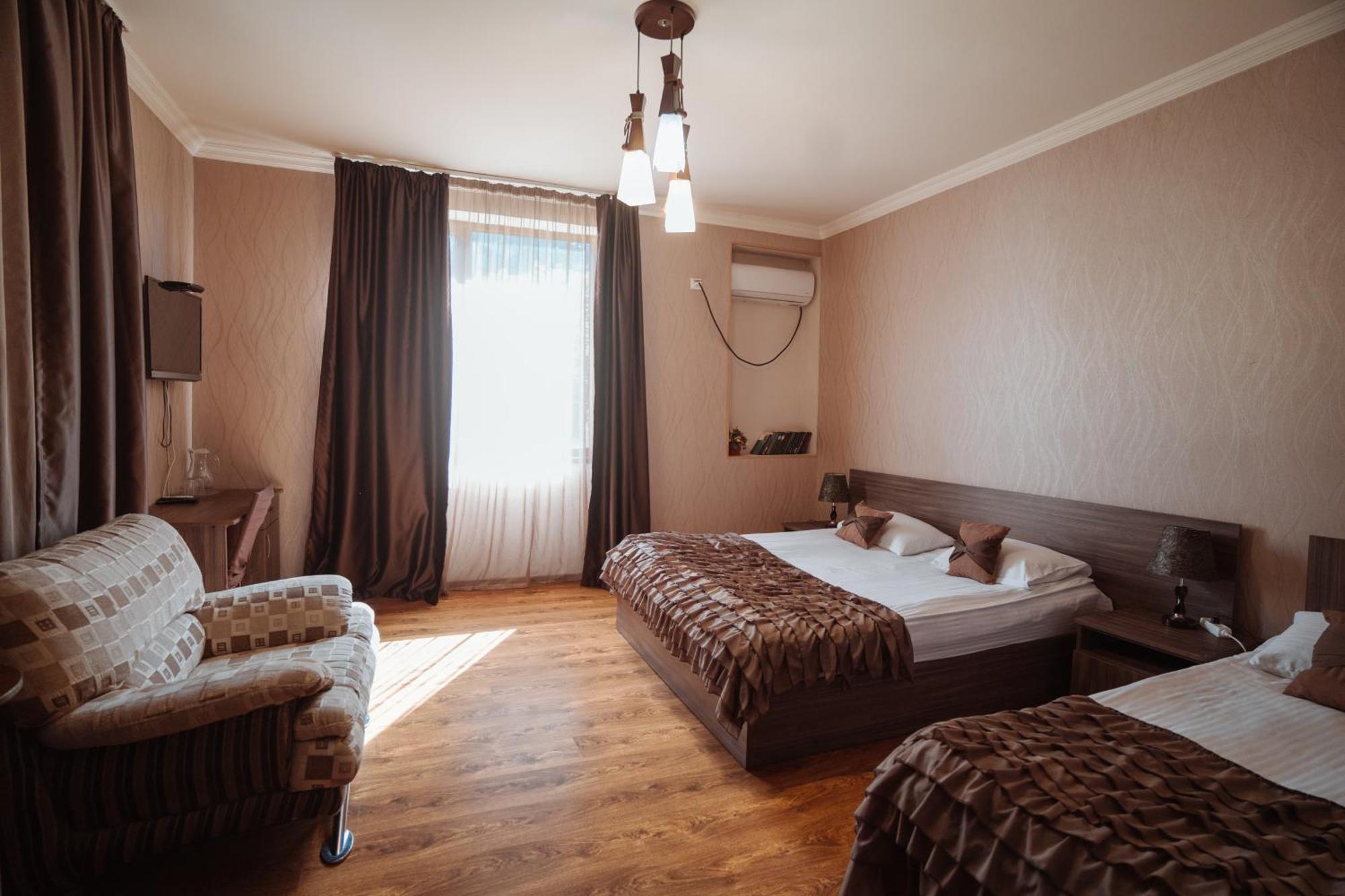 אמברולאורי Hotel Metekhara מראה חיצוני תמונה
