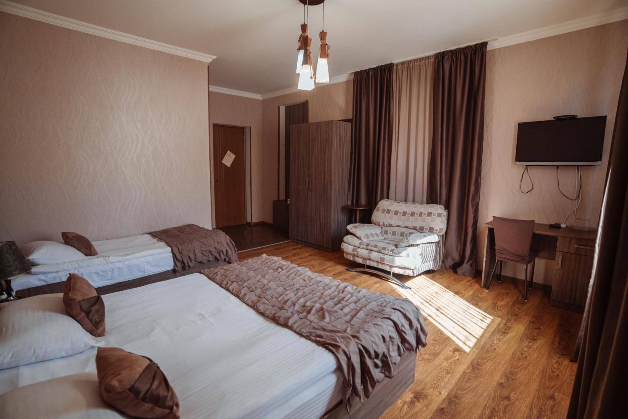אמברולאורי Hotel Metekhara מראה חיצוני תמונה